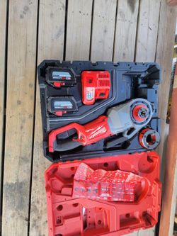 M18 Fuel Pipe Threader Kit w/ One-Key