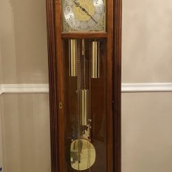 Grandfather clock 
