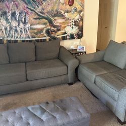 MOVING SALE!!    Cozy Gray Sectional Sofa Set!