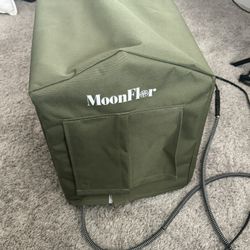 Moonflor Heated Pet Bed