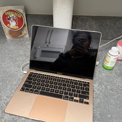 MacBook 2020