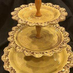 Intrada Scalloped Cupcake/Dessert Holder