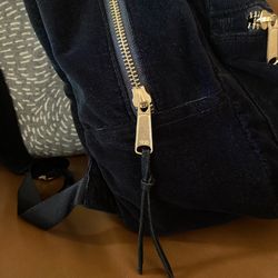 armani kids backpack Emporio Armani Kids Logo Zipped Backpack | Blue