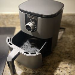 Brand New- Ninja AF080 Mini Air Fryer, 2 Qt