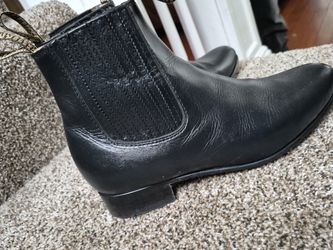 MENS LEATHER BOOTS SIZE 8.5