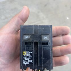 2 Pole Breakers