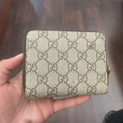 Gucci Men Wallet