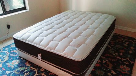New Ful mattress and box spring 2 pc bed frame is not included