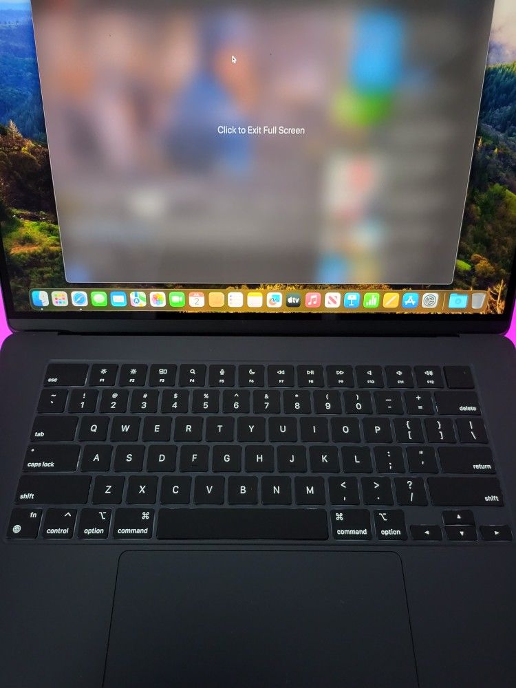 New Apple MacBook Air 13-inch 2024 M3 / 8GB RAM / 256GB SSD