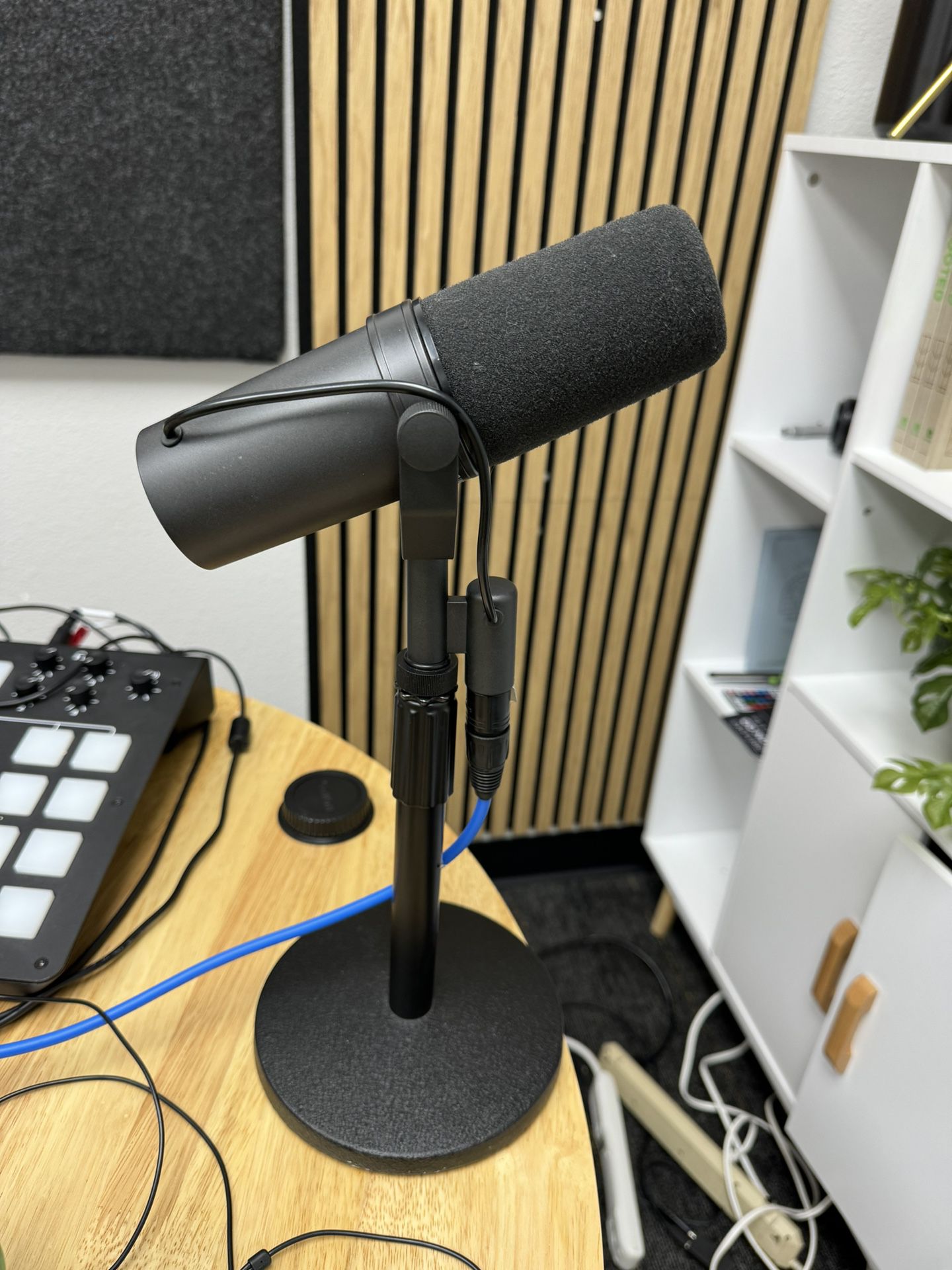 Sm7b Microphone For Recording And Podcasting 