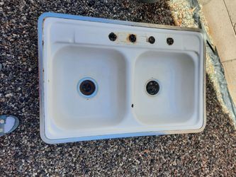 Porcelain kitchen sink