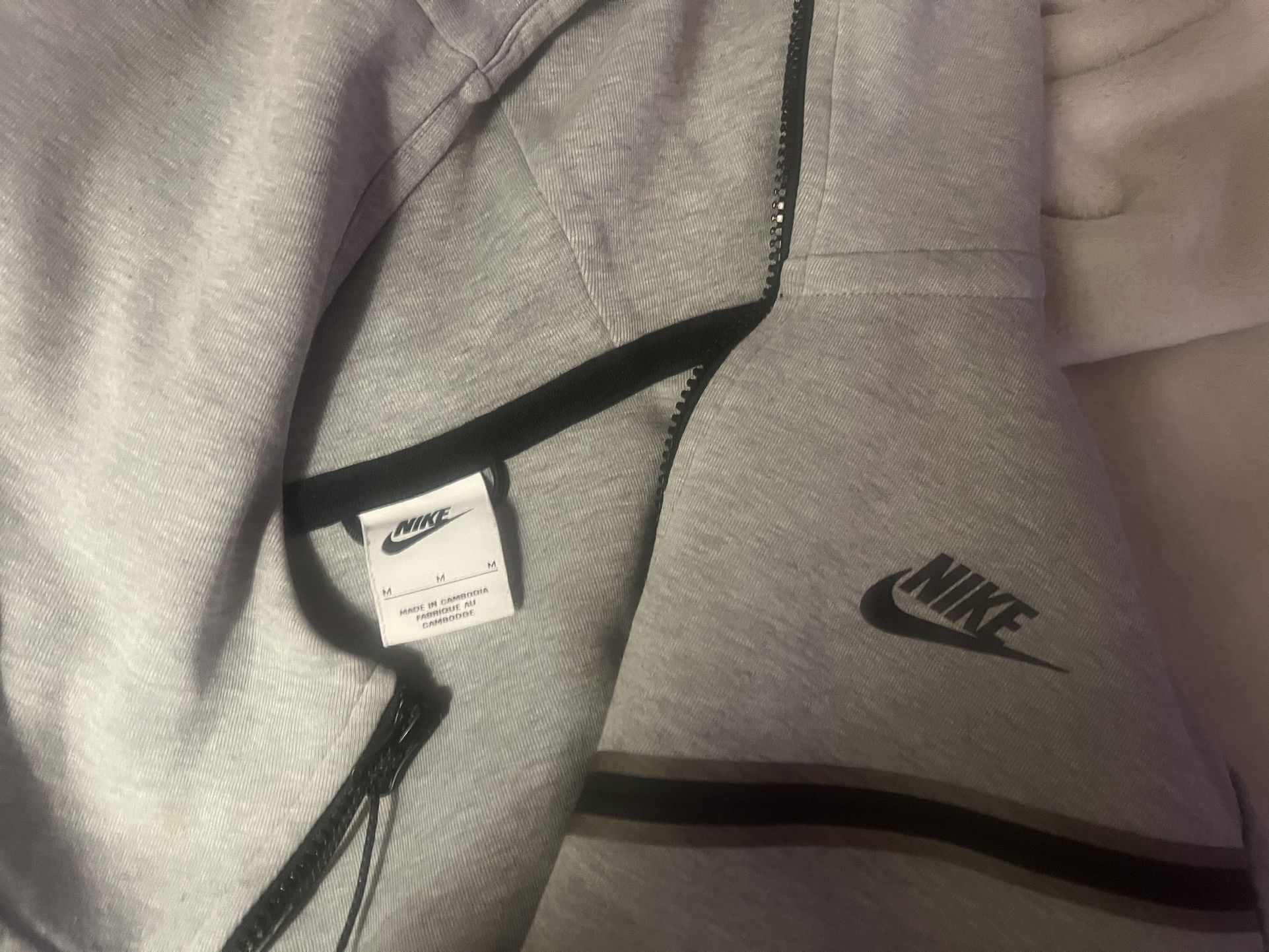 Nike Tech Used Like New Medium