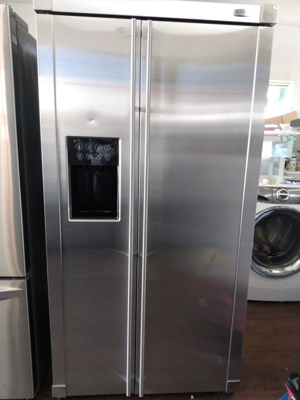 36 in wide GE MONOGRAM COUNTER DEPTH REFRIGERATOR for Sale in San