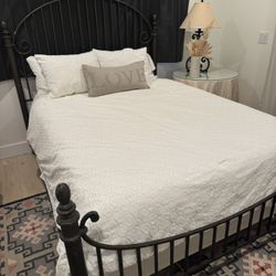 Queen Metal Bed Caitlins Lay Z Boy Brand
