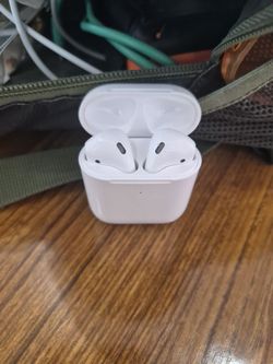 Apple ear pods
