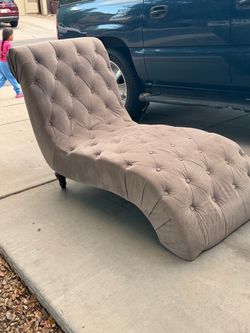 Tufted Velvet Chaise Lounge Chair
