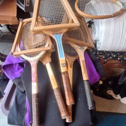6 VINTAGE TENNIS RACKETS FOR CRAFT OR DISPLAY  $5 BUCKS EACH  ALL 6 FOR $20