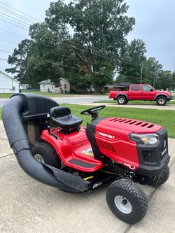 Nice Troy bilt pony 17.5hp motor-42 cut deck-bagger system included-runs and Cuts great 👍 $1200