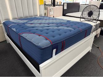 New Queen Sealy Posturepedic Elite Mattress. Delivery Available