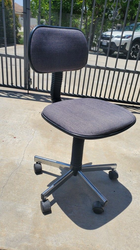Office Chair - FREE!