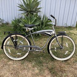 Vintage Schwinn Beach Cruiser