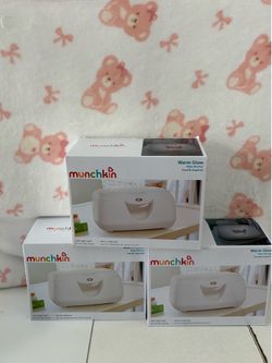 Warm glow wipes warmer
