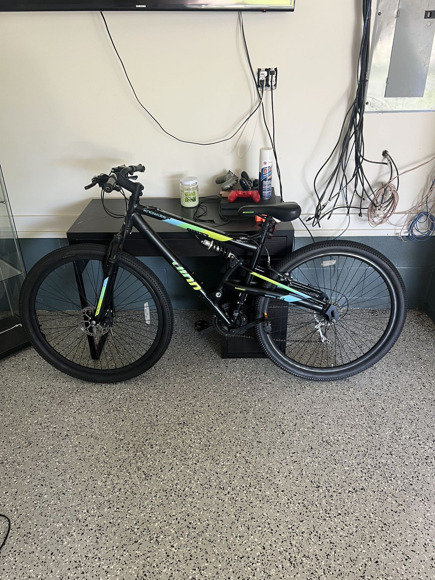Schwinn mountain Full Suspension Mountain Bike - Like New!