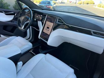 2016 Tesla Model X Thumbnail
