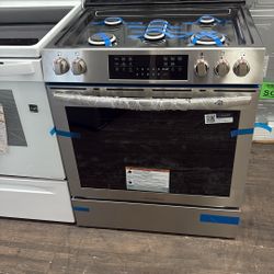 Frigidaire.  Gas Stove And Oven  New L