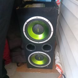 Fusion subwoofer w/ built in amp