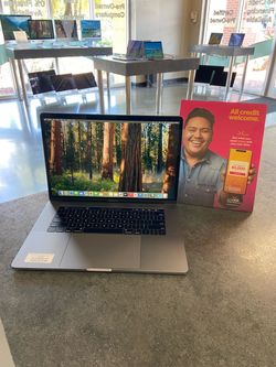 15” MacBook Pro 2.2GHz i7 6-Core - Upgraded Storage!