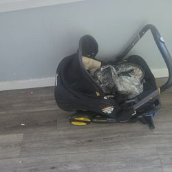 Doona Car Seat Stroller with Base