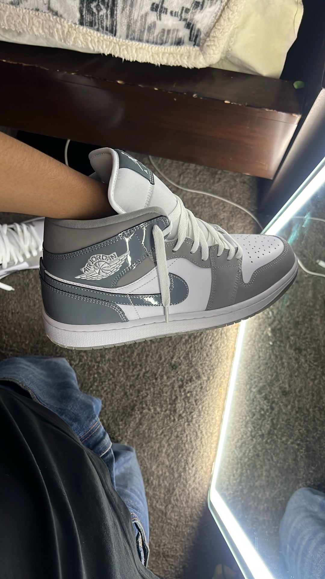 Air Jordan Retro 1 Mid