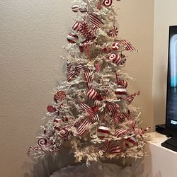 White Flocked 5ft Christmas Tree W/ Ornaments