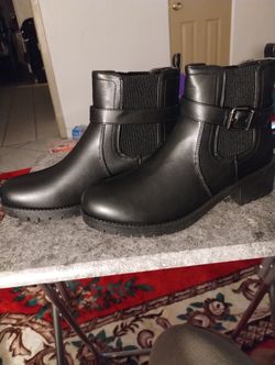 Woman's Boots