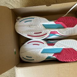 Babolat Propulse Women’s  Size 7/12