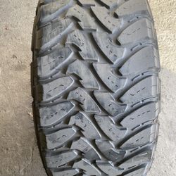 One Tire LT 35x13.50r20