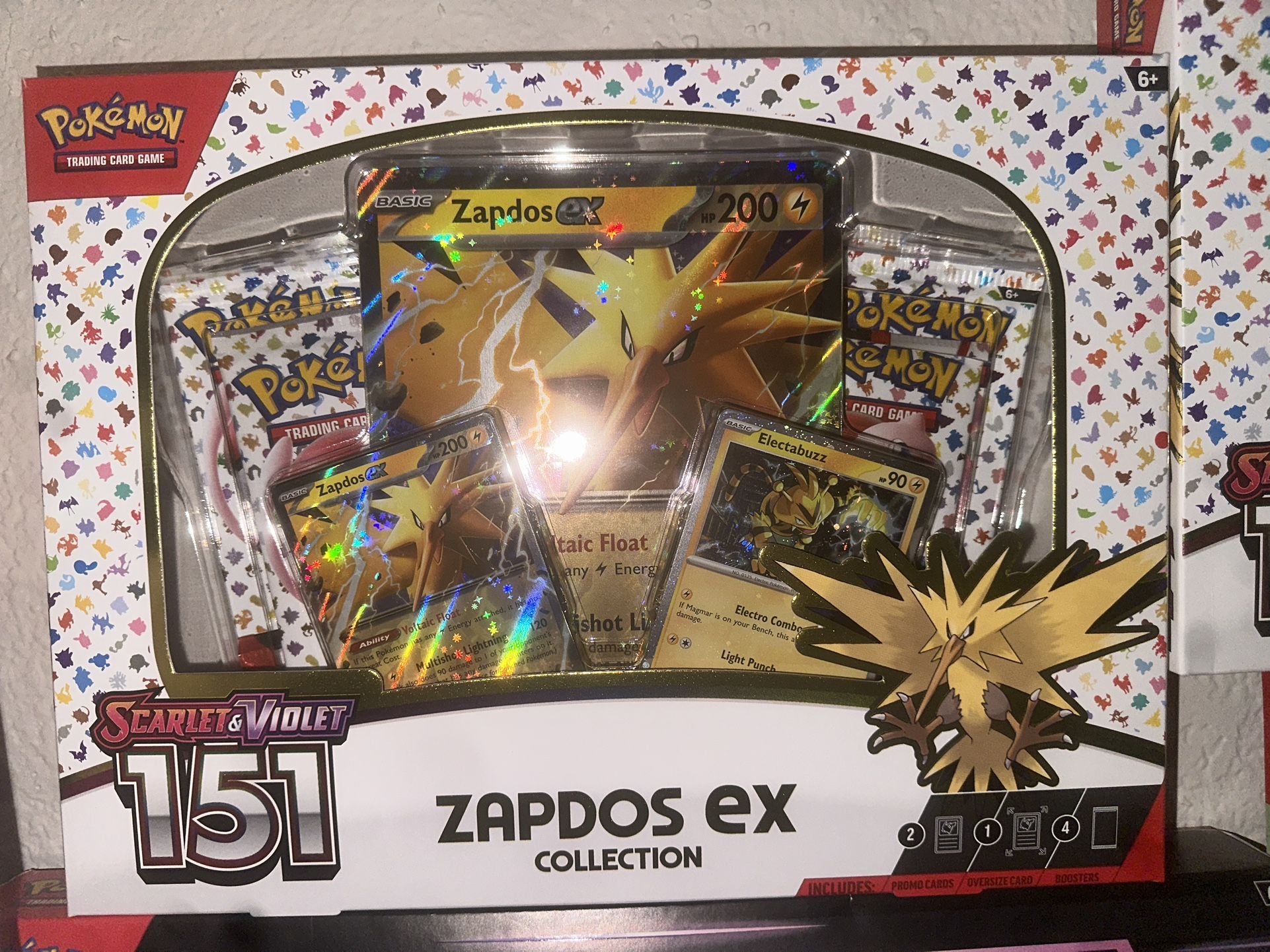 Pokemon - Zapdos EX 151 Box
