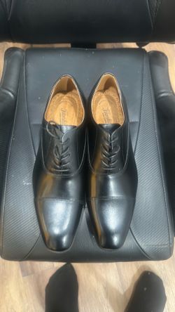 BRAND NEW  Floorsheim mens shoe sz 14