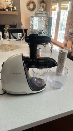 Slow juicer