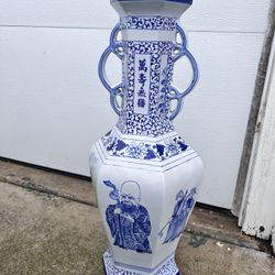 Chinese blue-and-white Hexagon Double Handle porcelain vase