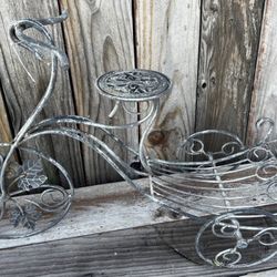 Vintage Metal Wire Garden Decor Tricycle