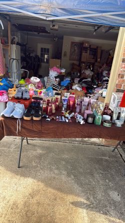 Garage sale 25  y26 sep