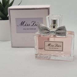 Dior
 
Miss Dior Eau de Parfum

1.7 fl