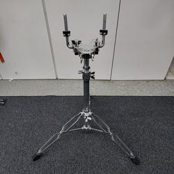 DW Dual Tom Stand **Located In Upland**