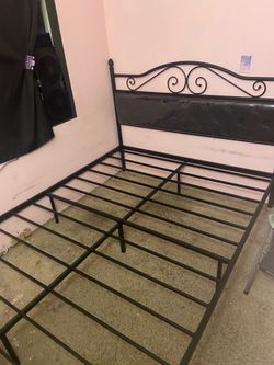 new black queen bedframe