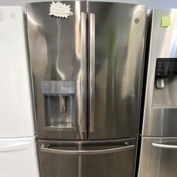 GE Refrigerator 