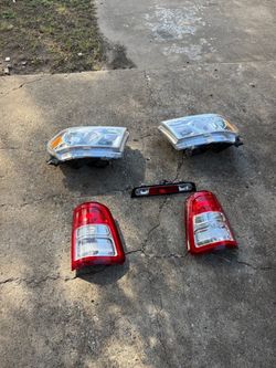 2019-24 oem ram lights