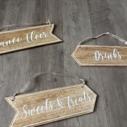 Wood Party Signs 