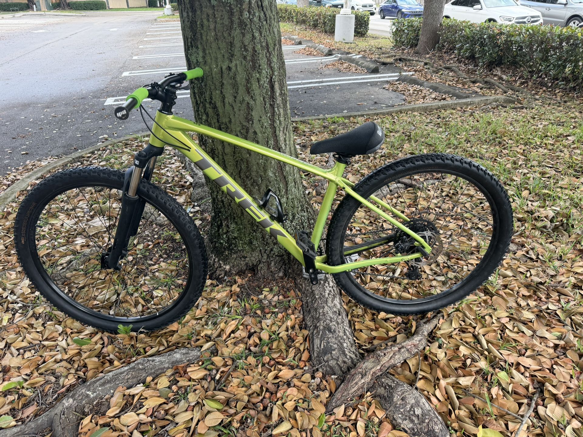trek marline 5 gen 3 green